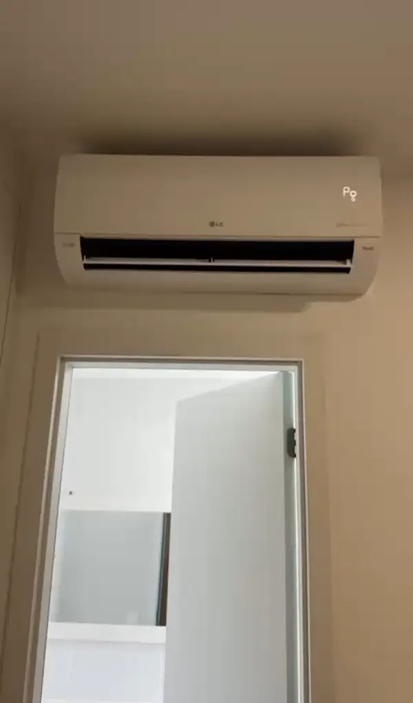 Ar-condicionado instalado pela Zayin, foto postada por Taislane S. na avaliação